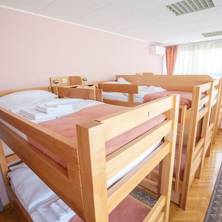 Hostel amd Belgrad Exterior foto